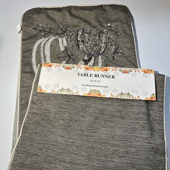 Beaded Silver Harvest Pumpkins Table Runner Thanksgiving Home Dining Kitchen - Picture 6 of 6